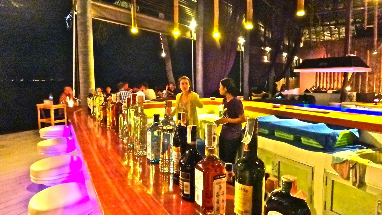The Bay Resort & Restaurant 코팡안 외부 사진
